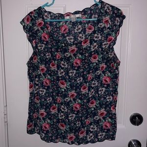 Lauren Conrad Floral Scallop Top